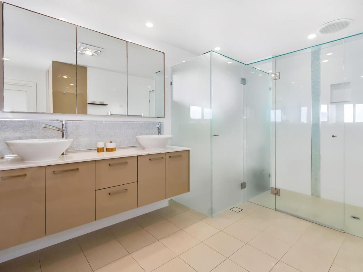 Shoreline 9 Penthouse With Ocean Views Хэйстингс-Пойнт Экстерьер фото
