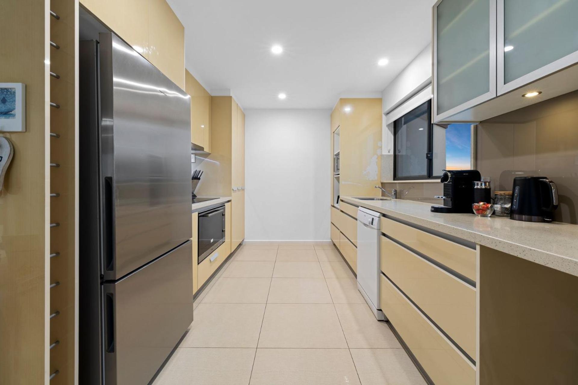 Shoreline 9 Penthouse With Ocean Views Хэйстингс-Пойнт Экстерьер фото