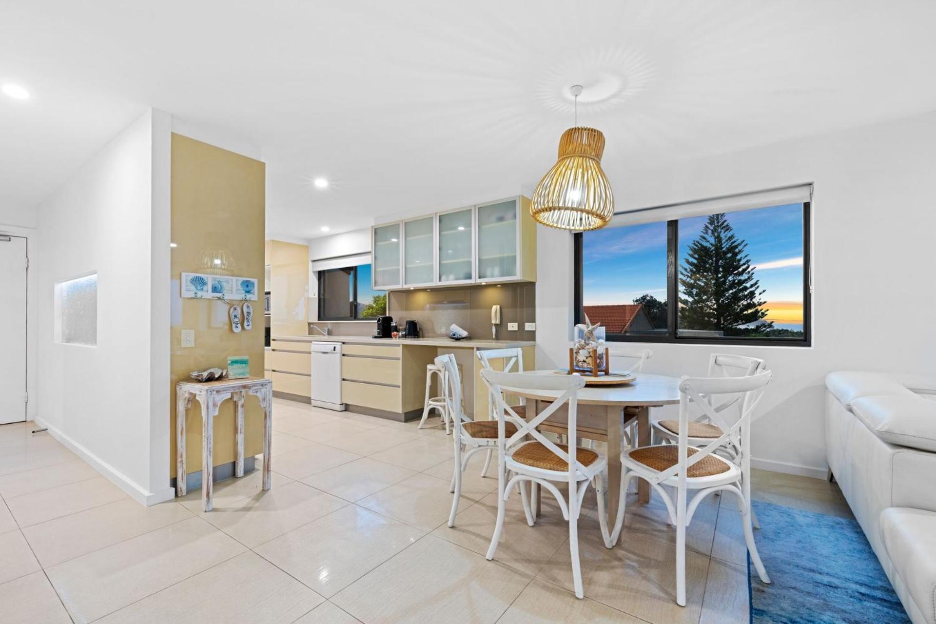 Shoreline 9 Penthouse With Ocean Views Хэйстингс-Пойнт Экстерьер фото
