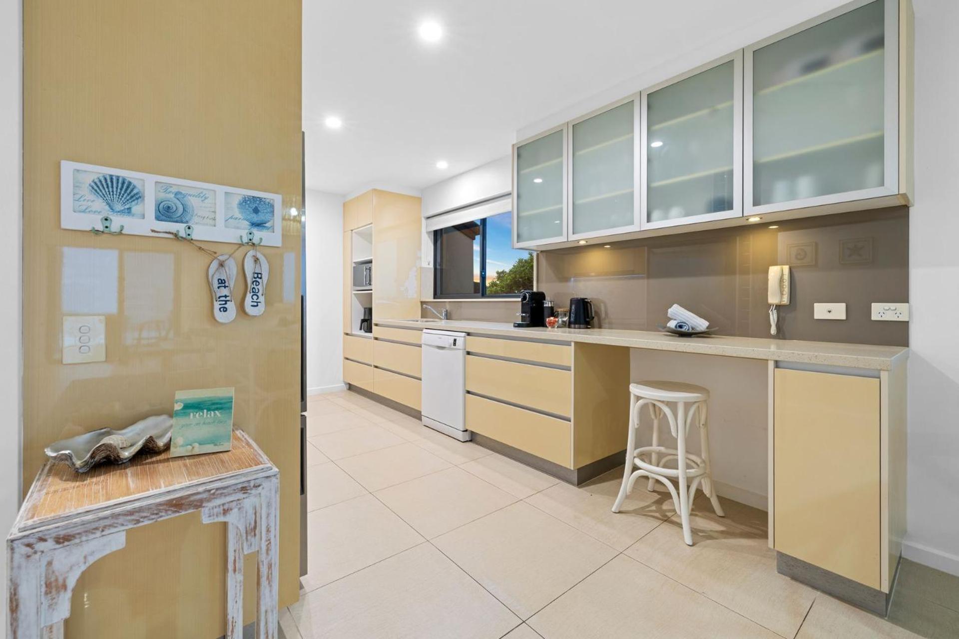 Shoreline 9 Penthouse With Ocean Views Хэйстингс-Пойнт Экстерьер фото